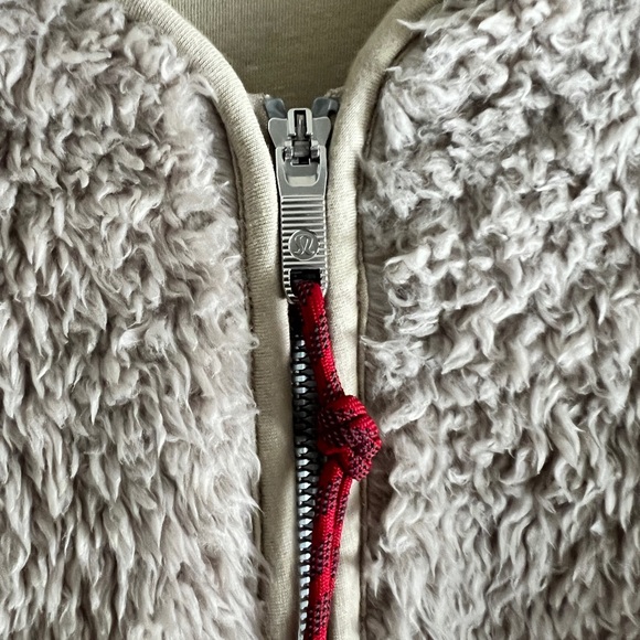 Lululemon Tan teddy bear Sherpa Jacket 12 - Picture 3 of 3